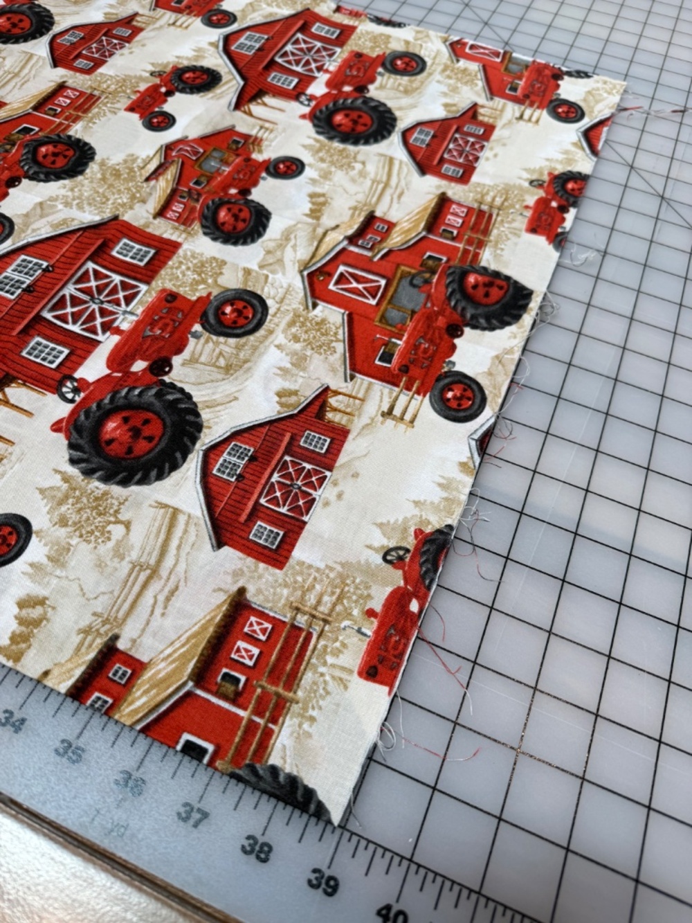 David Textiles Red Tractor Barn Farm Cotton Fabric just over a yard - Picture 4 of 5